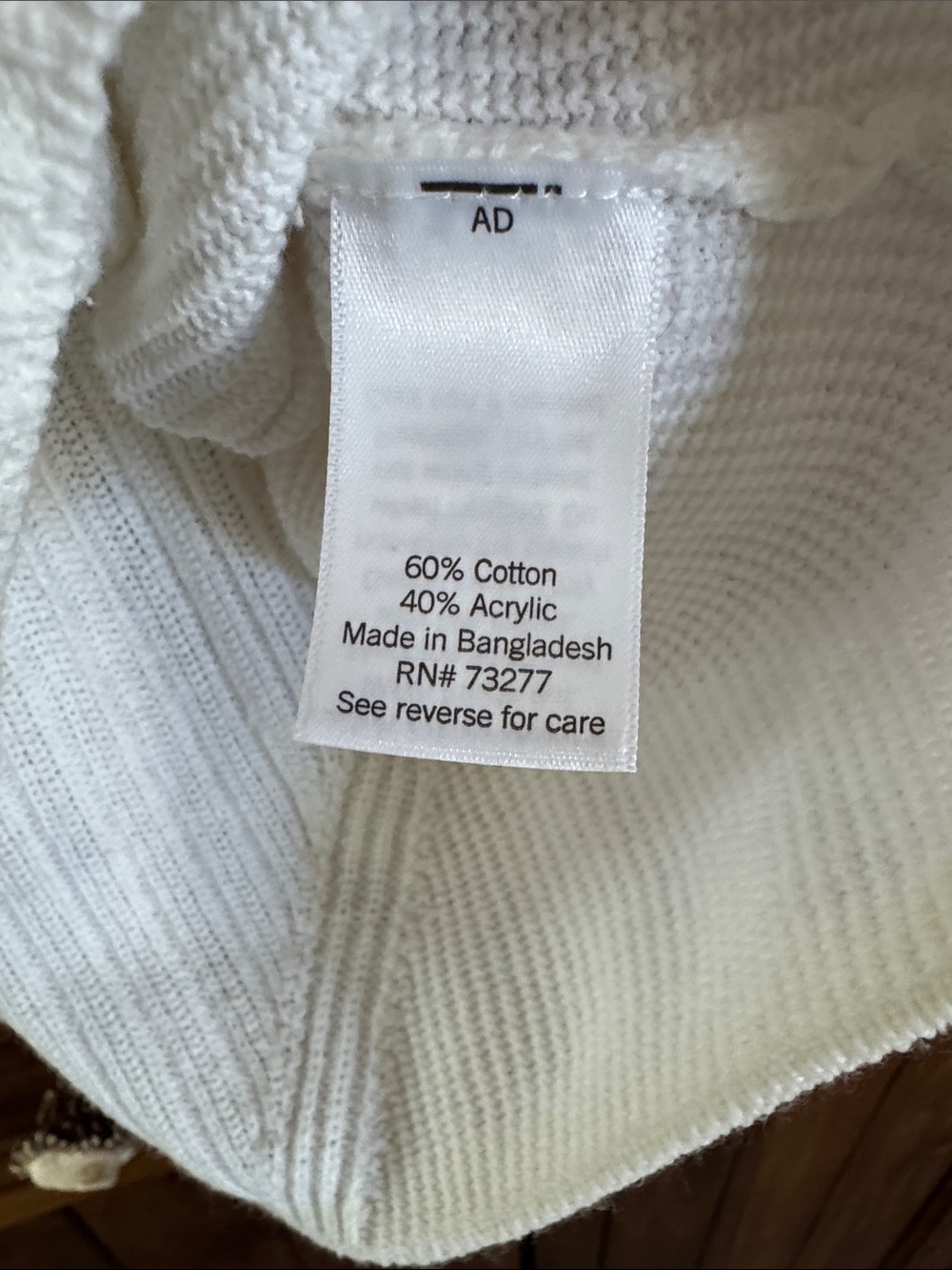 croft & barrow White V-Neck Ribbed Short-Sleeve Sweater - Picture 3 of 5